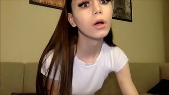 Lisanas3v6 And Blondelashes19 In A Steamy Shemale Porn Video